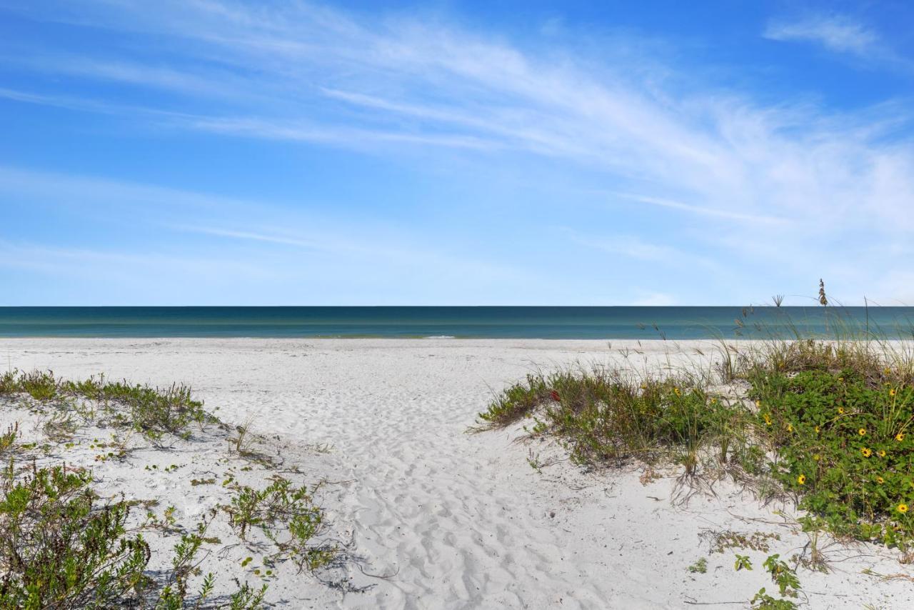 Sun N Fun Beachfront Vacation Rentals Indian Shores Exteriör bild